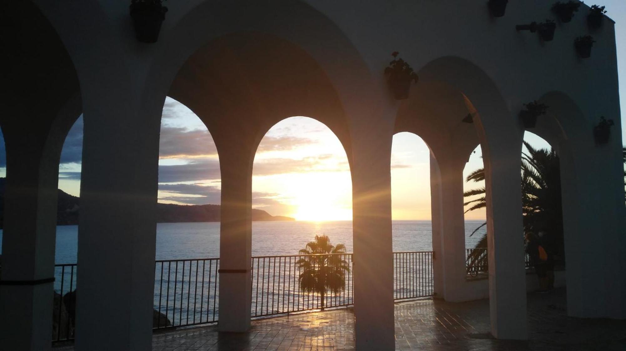Torresol Sea View Apartman Nerja Kültér fotó